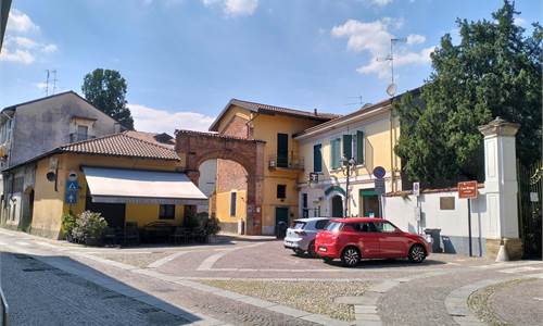 BELLISSIMA SOLUZIONE IN PIENO CENTRO STORICO